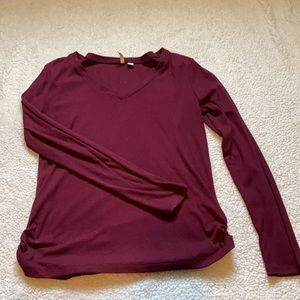 V-neck long sleeve